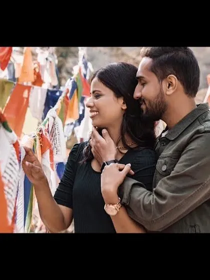 A minimal makeup look with soft waves for this pre-wedding shoot. The style is fresh, youthful, and perfect for capturing candid, happy moments.