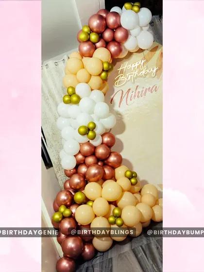 A top-down view of the boho balloon arch, showcasing the organic flow and the mix of different balloon sizes and colors.