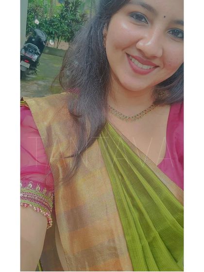 Tantava - Bespoke Ethnic & Occasion Wear Hand-Embroidered Blouses photo 13