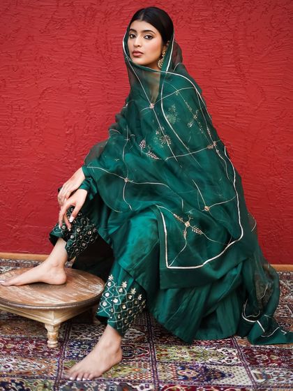 Karan - Portrait & Headshot Photography Studio Portraits: Modern & Traditional photo 3