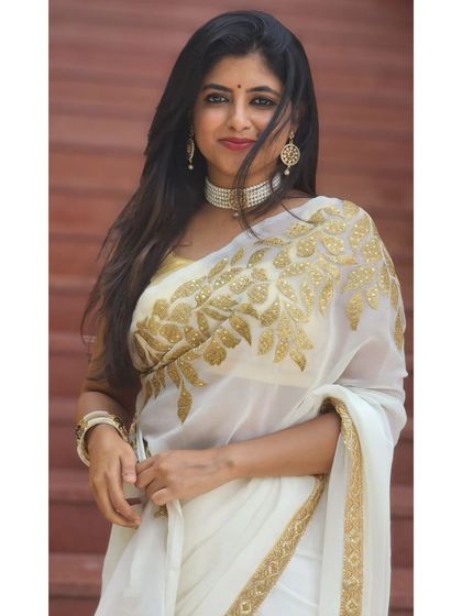 Aishwarya Rangarajan - Live Musical Performance Elegance in Ethnic Wear photo 33