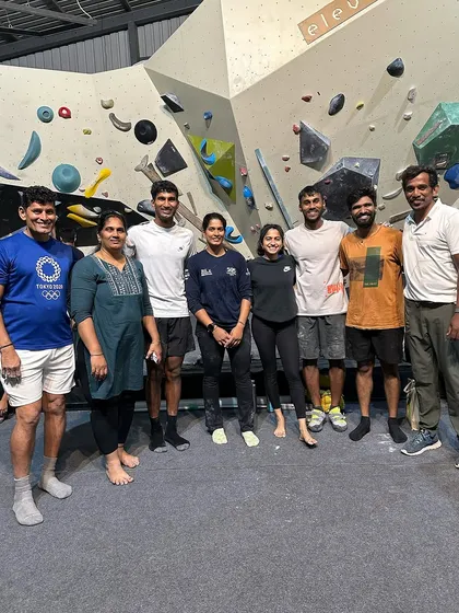 It's all about climbing with your crew. We love seeing groups of friends, like this awesome bunch, come in to hang out, challenge themselves, and just have a great time together. Our space is perfect for any casual get-together.