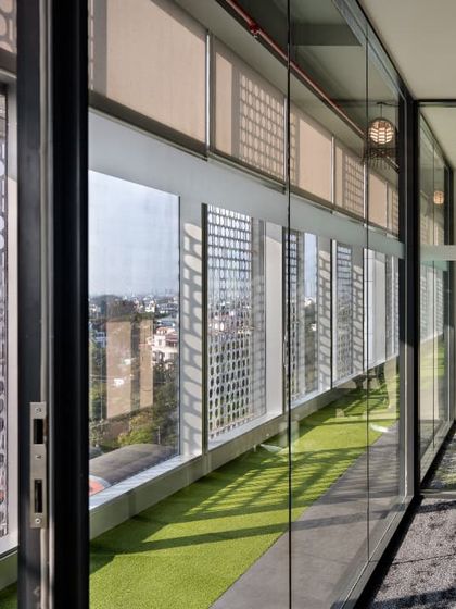 Studio IAAD - Commercial Interior Design Corporate Workspaces: Environments for People & Brands photo 6