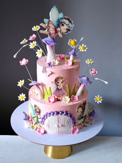 Pink Frost Patisserie - Handcrafted Edible Figurines & Toppers Magical Worlds & Fantasy photo 3