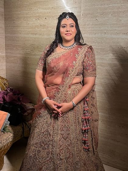 Soft Glam for Engagements photo 38