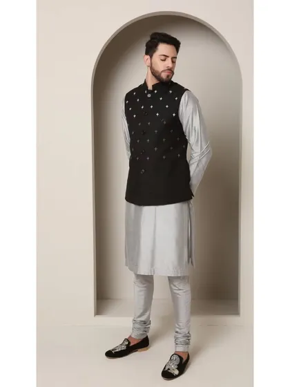 Another view of the Shoorveer bandi set, a versatile and timeless addition to any man's ethnic wardrobe.