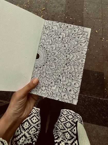 A moment to rewind and slow down with my sketchbook. Even when I'm on the go, I try to find time to draw and center myself.