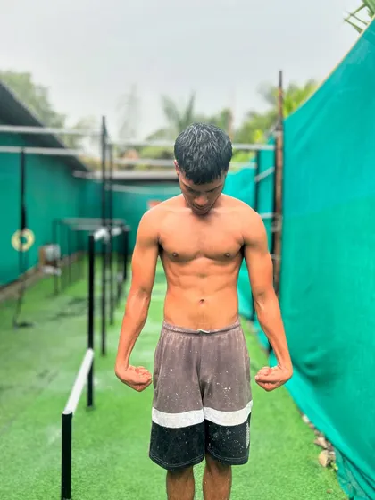 Another shot of a rainy day workout. The elements can't stop us from chasing our goals.
