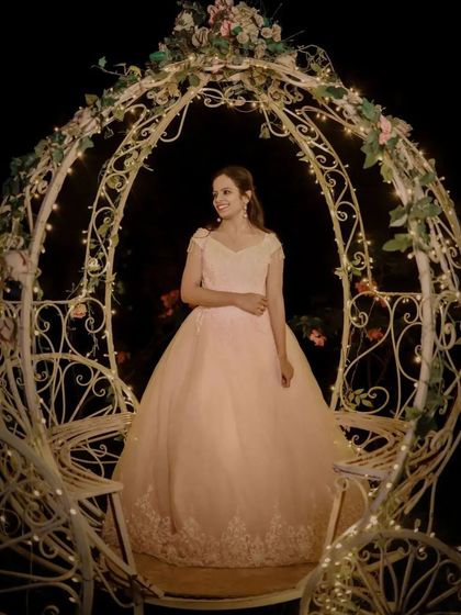 Dress Rental Buzz - Photoshoot Outfit Rental Couple & Pre-Wedding Outfits photo 46