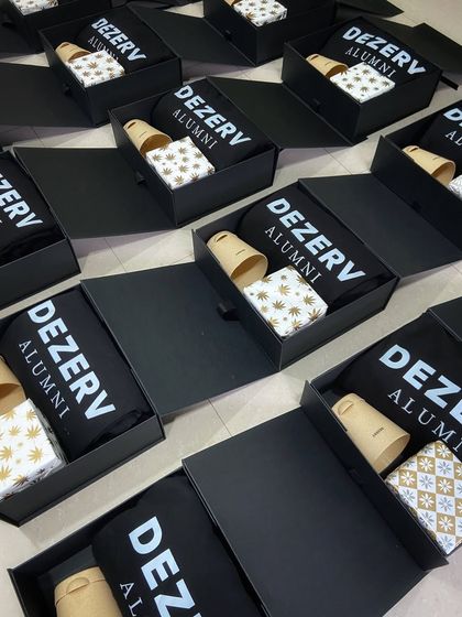 A farewell gift that leaves a lasting positive memory. For Dezerv Alumni, we created a unique bundle with a branded hoodie and a grow-your-own-plant kit, symbolizing new beginnings.