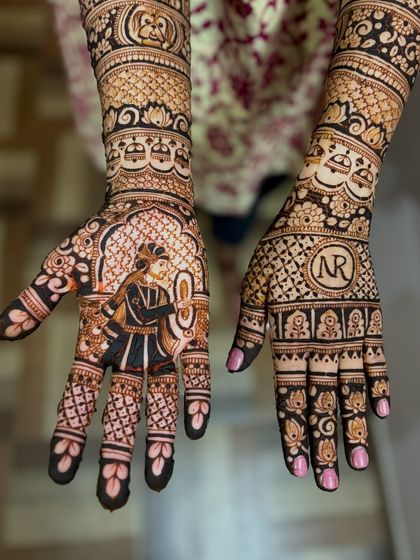 Mitali - Bridal Mehendi Custom Story & Portrait Mehendi photo 27