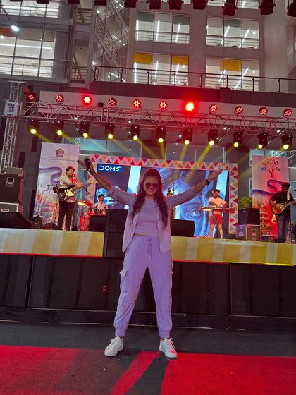 Festivals, Parties & Carnivals photo 17