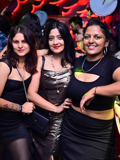 Hemanth Bhat - Club & Nightlife DJ The Crowd & The Vibe photo 5