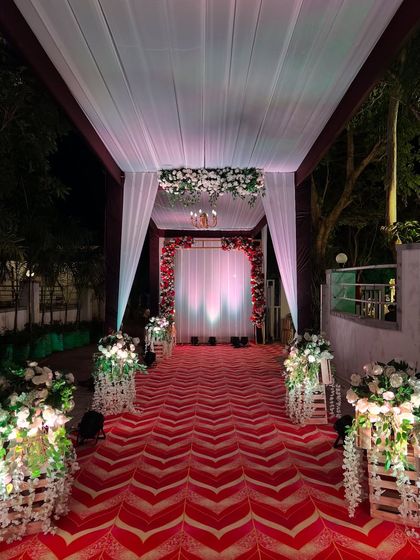 Elegant Entrances & Walkways photo 7