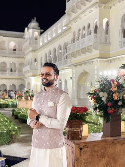 Dressing is a way of life. A classic ethnic look for a Mehendi ceremony at the Hyatt Regency.