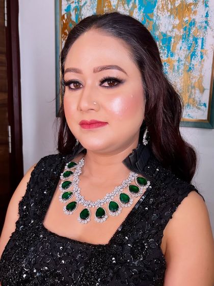 Confidence is unstoppable in black. I paired this stunning gown with soft makeup, shimmery eyes, and nude lips for a look of pure elegance.