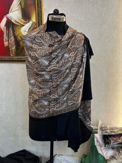 Another example of a classic paisley pashmina from Kashmir. The quality and softness of these scarves are truly the best.