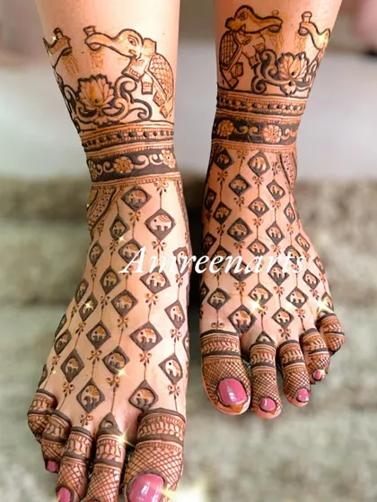 A unique foot design with a repeating diamond pattern filled with tiny elephants, creating a playful yet intricate look.
