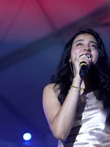 Sunidhi Ganesh - Acoustic Singer (Solo/Duo) Live Concerts & Stage Shows photo 4