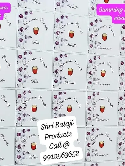 I offer ready-to-use gumming sticker sheets with various designs for candles. This sheet features labels for Lavender, Rose, Vanilla, and Cinnamon scents.