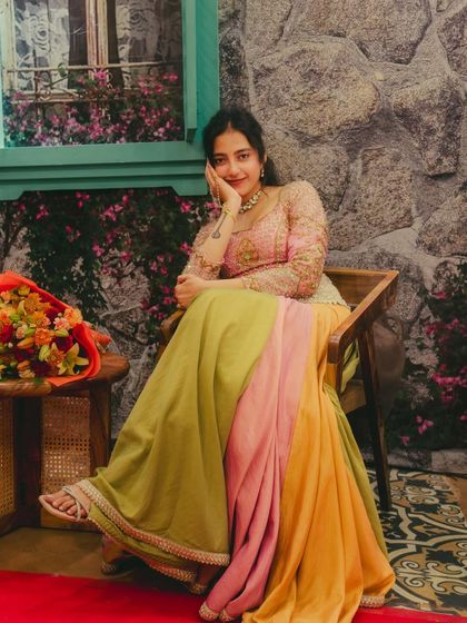 Sunidhi Ganesh - Acoustic Singer (Solo/Duo) Behind the Scenes & Fun Moments photo 16