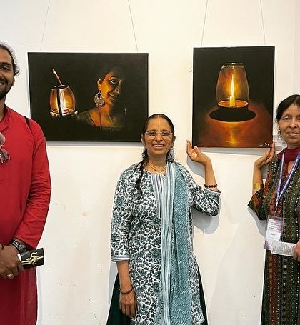 With more attendees from the Music Therapy conference.