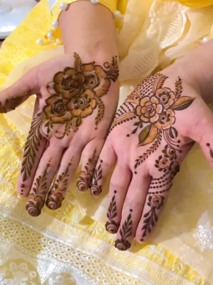 A minimalistic floral design, perfect for a simple and elegant look. The shading on the flowers adds a beautiful touch.