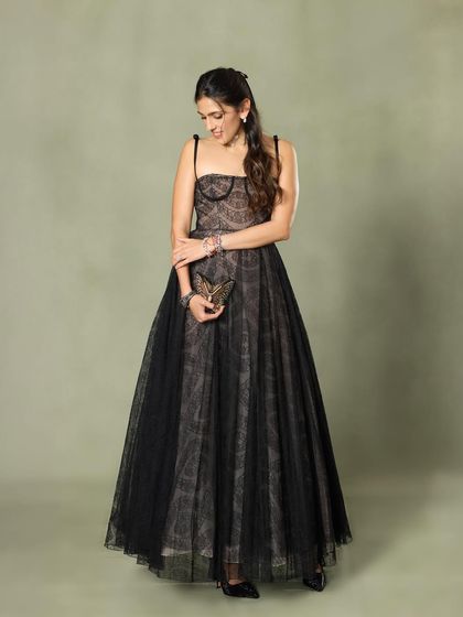 Show-Stopping Gowns & Cocktail Dresses photo 48