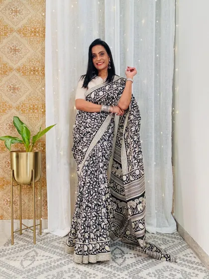 This black and white elephant print saree is another favorite from my Amazon workwear haul. The traditional print on a modern fabric is a perfect combination.