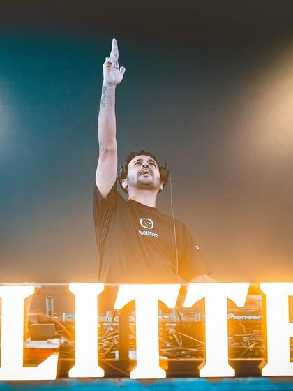 Crowd Control: The MC Experience photo 14