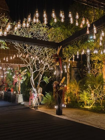 Moody & Cinematic Nights photo 41