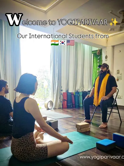 Our parivaar has no borders. We are honored to welcome students from around the world, like these practitioners from the USA and South Korea, for in-studio sessions with Acharya Yogesh Ji.