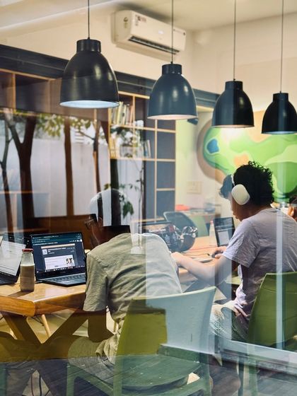 Academics are a priority. Our on-site Learning Centre provides a structured and focused environment for our student-athletes to excel in their studies alongside their golf training.