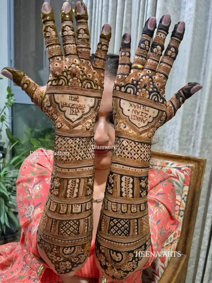 This design for a Karwa Chauth celebration includes the couple's names, Ankit and Mehak, written in a beautiful script. It’s a perfect way to celebrate your love.