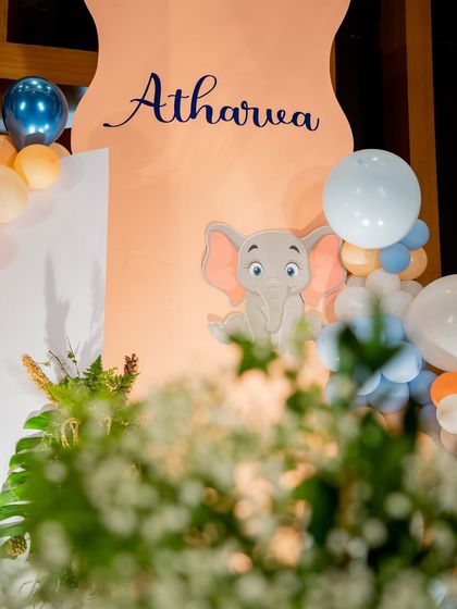 Themed Decor & Details photo 6