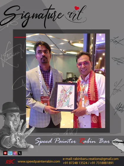 A guest at a Delhi event is delighted with his Radha Krishna signature art. These pieces are a beautiful way to celebrate love and faith.