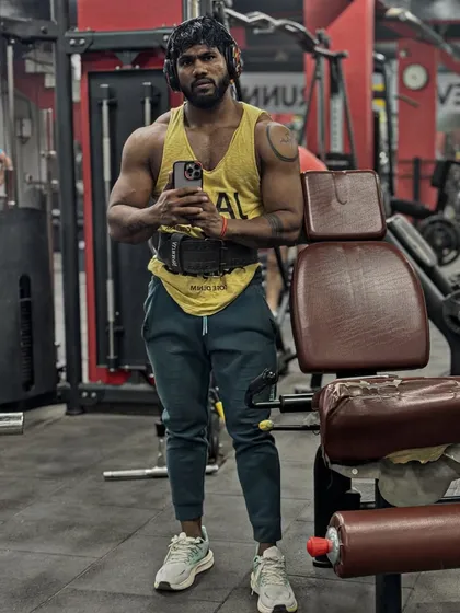 Work for your dream. A mirror selfie showing the results of that work.