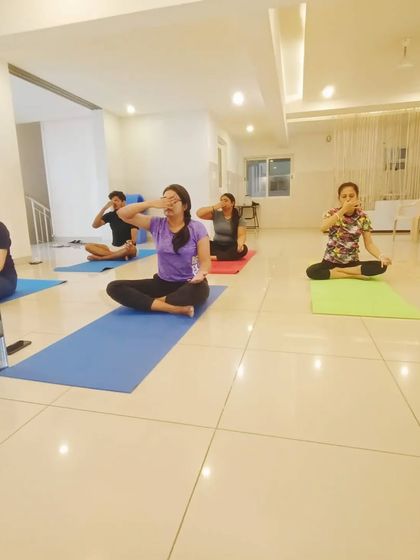 Sreya Bhar - Corporate Yoga Programs On-Site Mat Yoga: Energize & Unwind photo 8