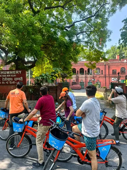 Pausing to admire the historic Post & Telegraph Chummery. Our tours are filled with discoveries of lesser-known but significant buildings that have played a key role in Delhi's history.