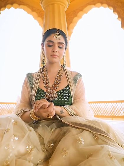 Jewelry Styling: Modern & Traditional photo 15