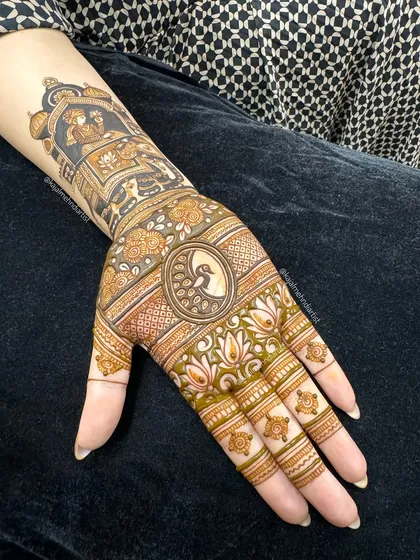 This design features a royal procession on the arm and a peacock on the palm, perfect for a family member.