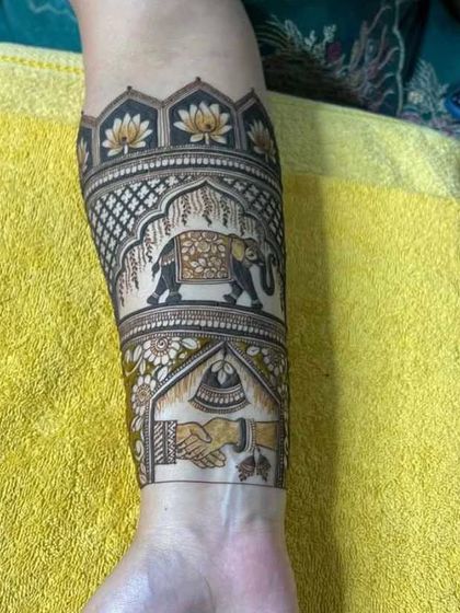 Custom Bridal Mehandi photo 6