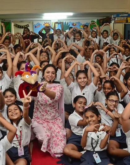 More moments from my travels to schools across the country, each one a unique and joyful experience. From interactive workshops to large assembly performances, I tailor each session to the school's needs.