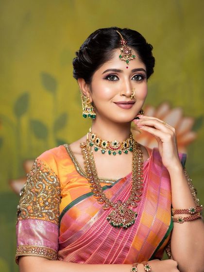 A smiling portrait that radiates warmth and elegance. This image from a portfolio shoot is a perfect example of a happy, glowing bride.