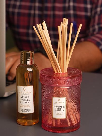 Effortless Home Ambiance: Reed Diffusers photo 34