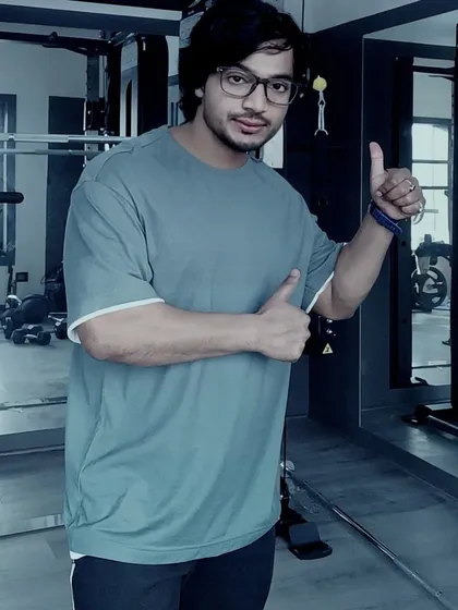Thumbs up for good health. As a health coach, my goal is your well-being.