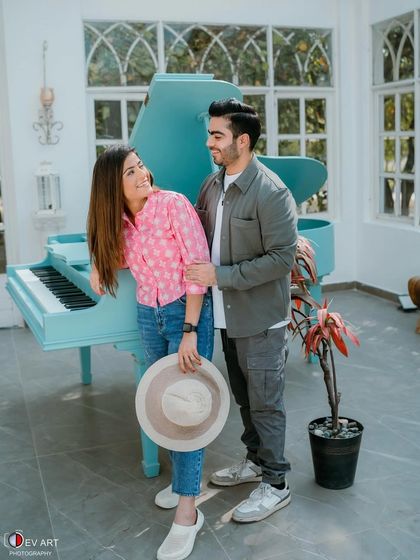 A natural and fresh makeup look for a casual pre-wedding shoot. The focus is on clean skin and enhancing her happy, relaxed vibe.