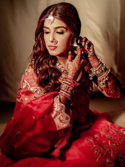 Timeless Red & Royal Brides photo 25