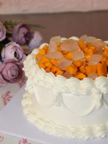 Another look at our tropical mango and ice apple cake, a perfect slice of summer bliss.