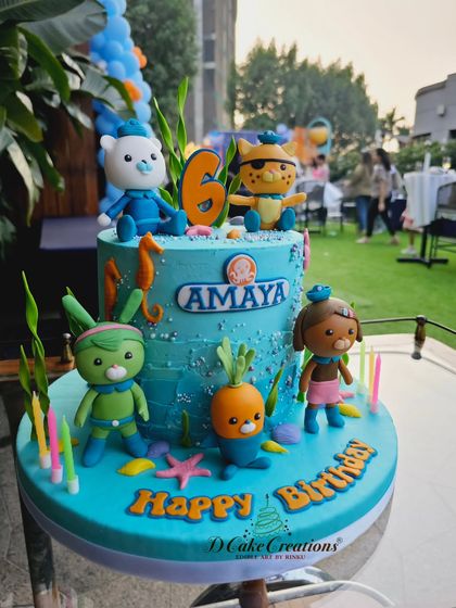 An Octonauts-themed cake for Amaya's 6th birthday. This underwater adventure cake features all the main characters from the popular kids' show.